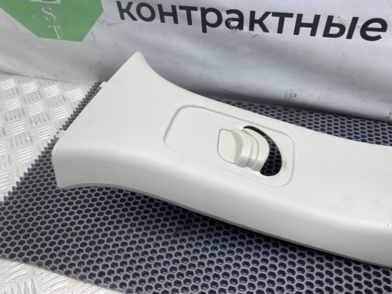 Накладка стойки, 2000 рублей, Калининград