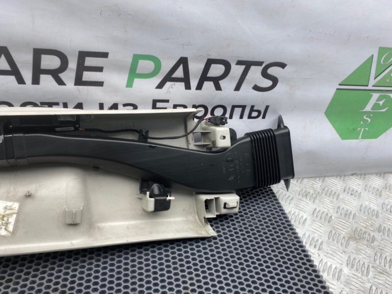 Накладка стойки, 2000 рублей, Калининград