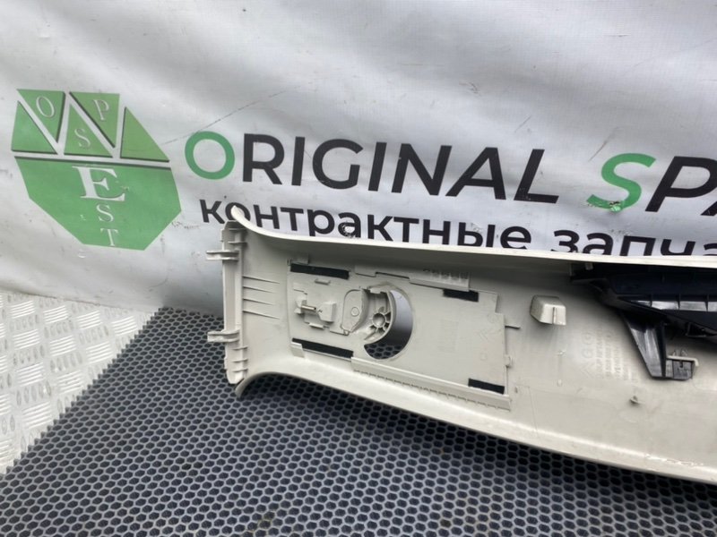 Накладка стойки, 2000 рублей, Калининград