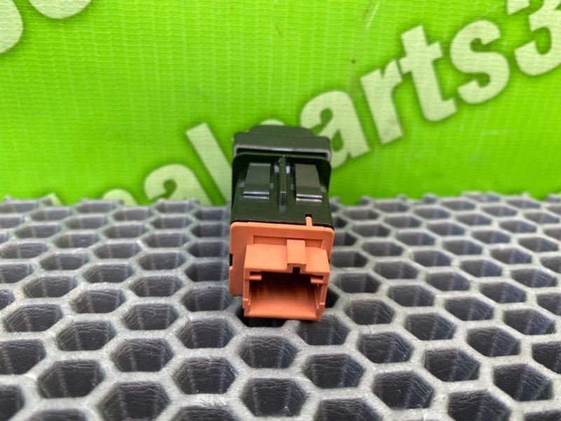 Кнопка открывания бензобака, 600 рублей, Калининград