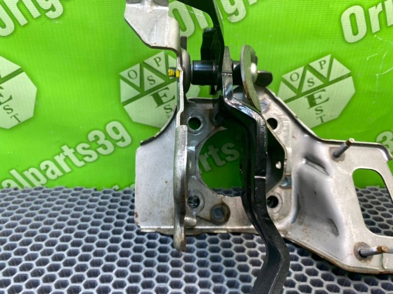 Педаль тормоза, 1300 рублей, Калининград