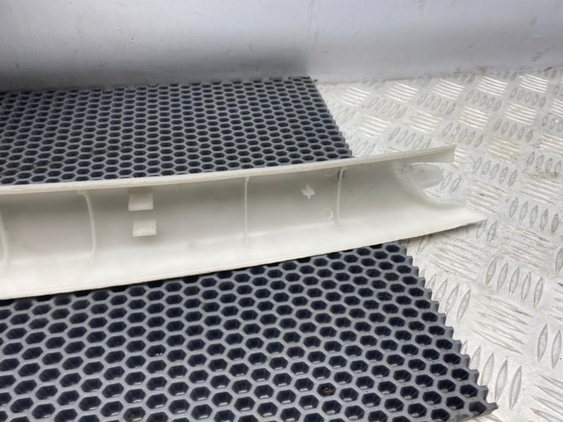 Накладка стойки, 1800 рублей, Калининград