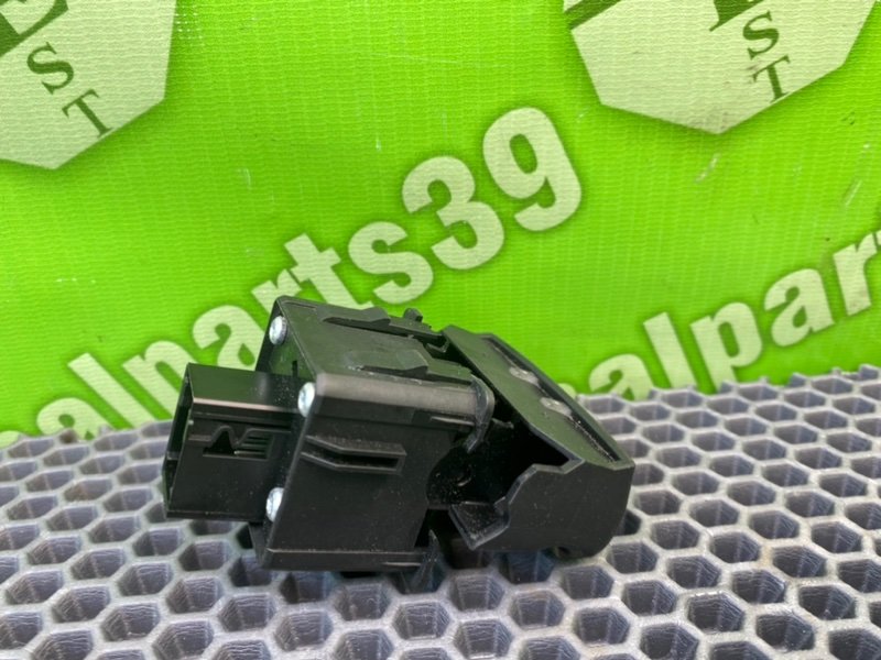 Кнопка ручника, 2100 рублей, Калининград