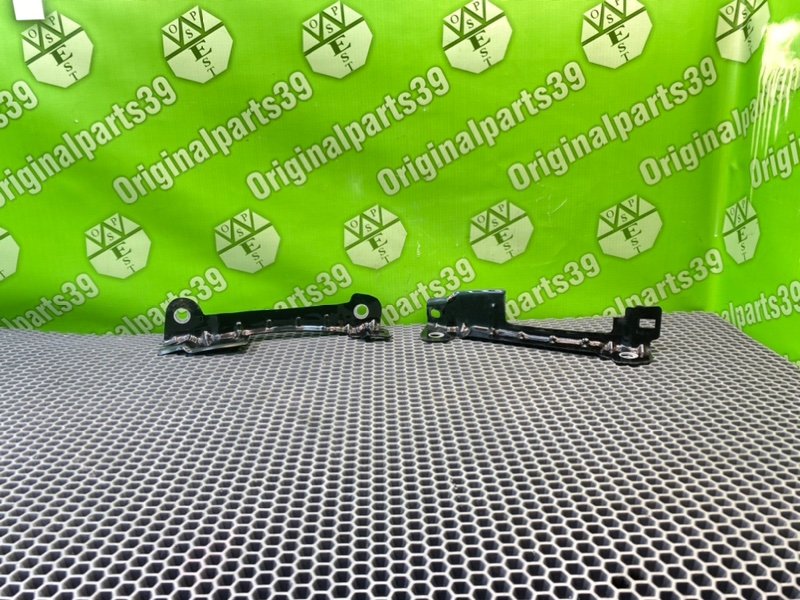 Кронштейн крыла, 1100 рублей, Калининград