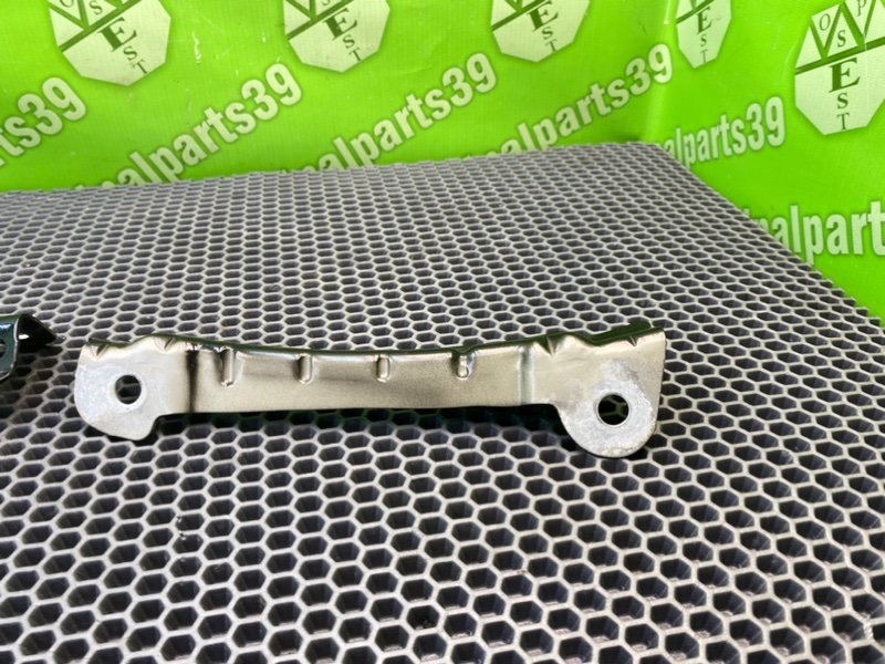 Кронштейн крыла, 1100 рублей, Калининград