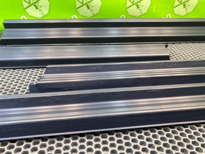 Накладки порогов, 2600 рублей, Калининград