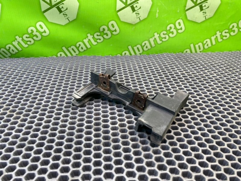 Кронштейн бампера, 1000 рублей, Калининград