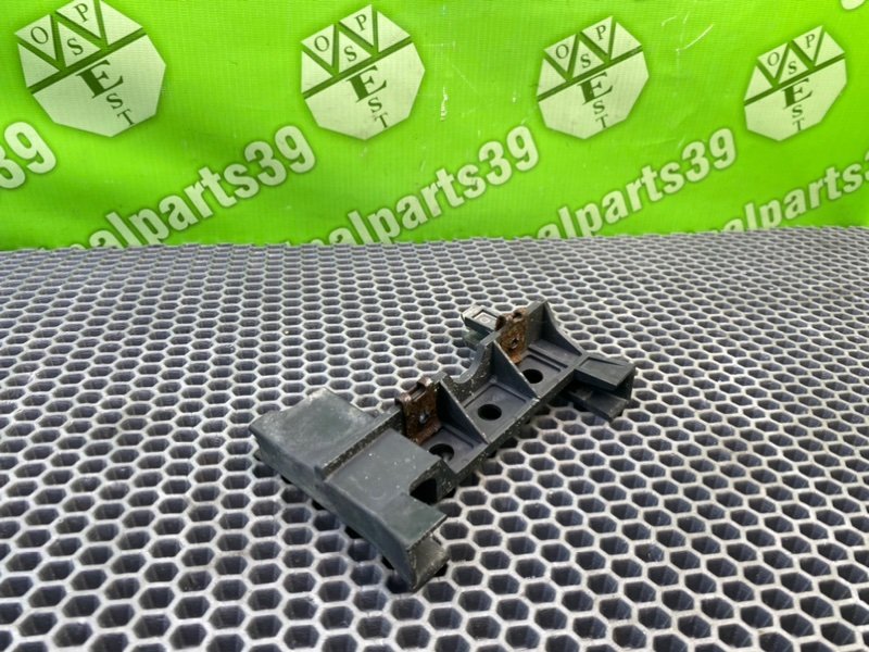 Кронштейн бампера, 1000 рублей, Калининград