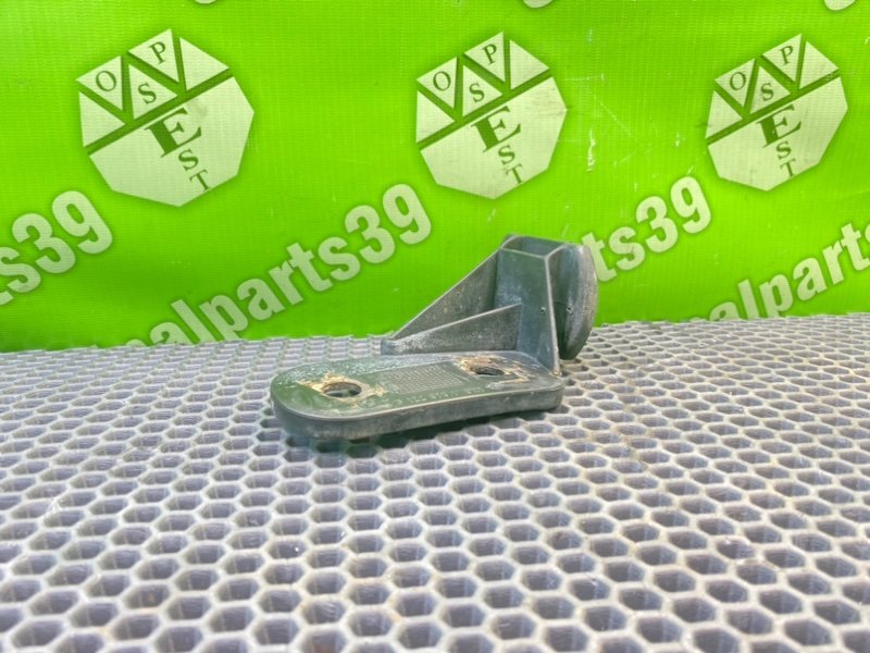 Кронштейн бампера, 700 рублей, Калининград