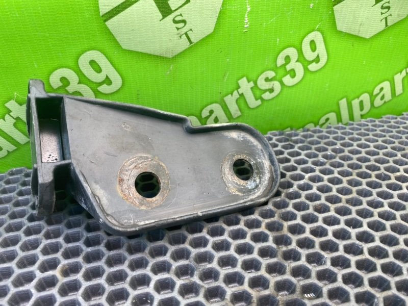 Кронштейн бампера, 700 рублей, Калининград