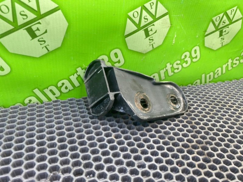 Кронштейн бампера, 700 рублей, Калининград