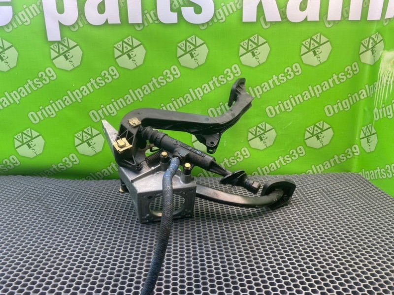 Педальный узел, 3400 рублей, Калининград