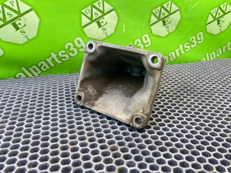 Кронштейн двигателя, 1400 рублей, Калининград