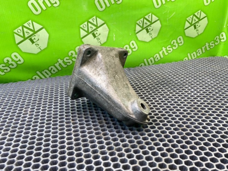 Кронштейн двигателя, 1400 рублей, Калининград