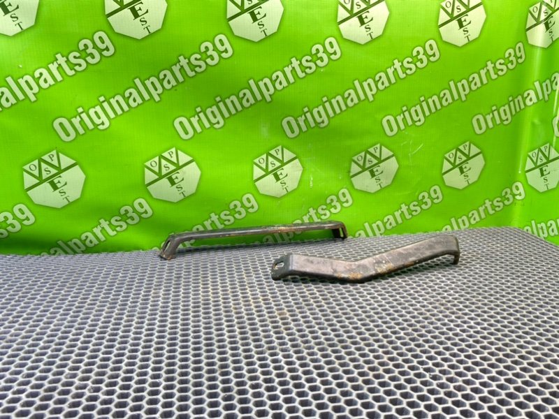 Кронштейн впускного коллектора, 500 рублей, Калининград