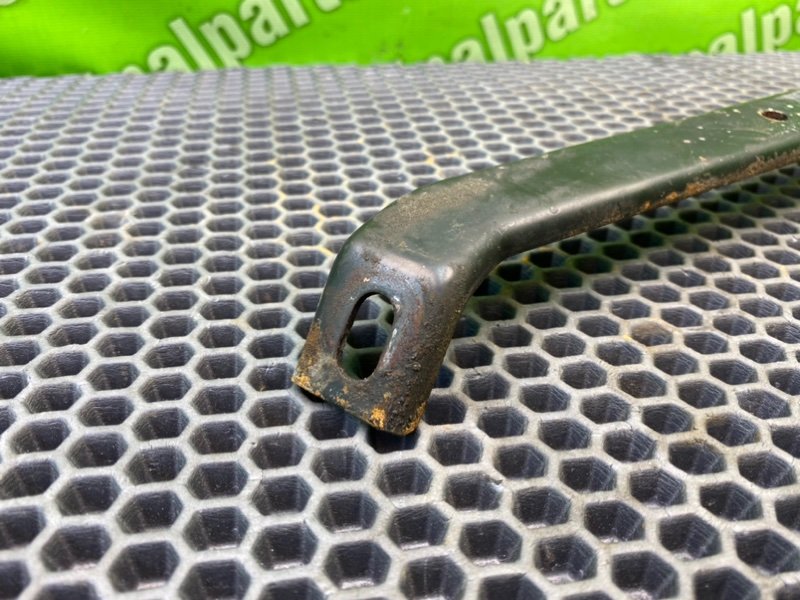 Кронштейн впускного коллектора, 500 рублей, Калининград