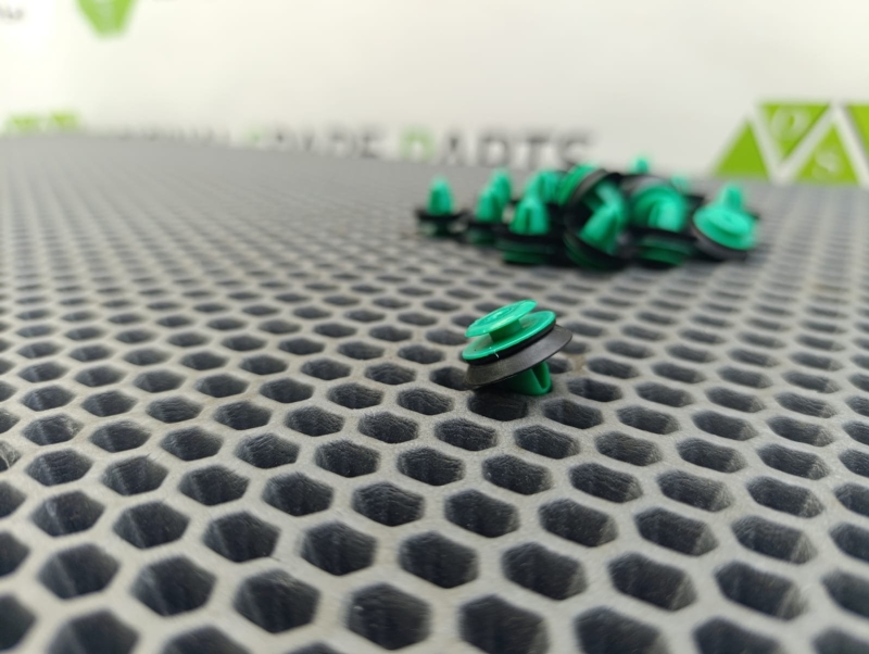 Клипсы, 1000 рублей, Тверь