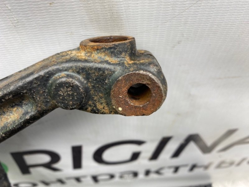 Поворотный кулак, 3900 рублей, Калининград