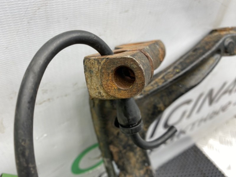 Поворотный кулак, 3900 рублей, Калининград