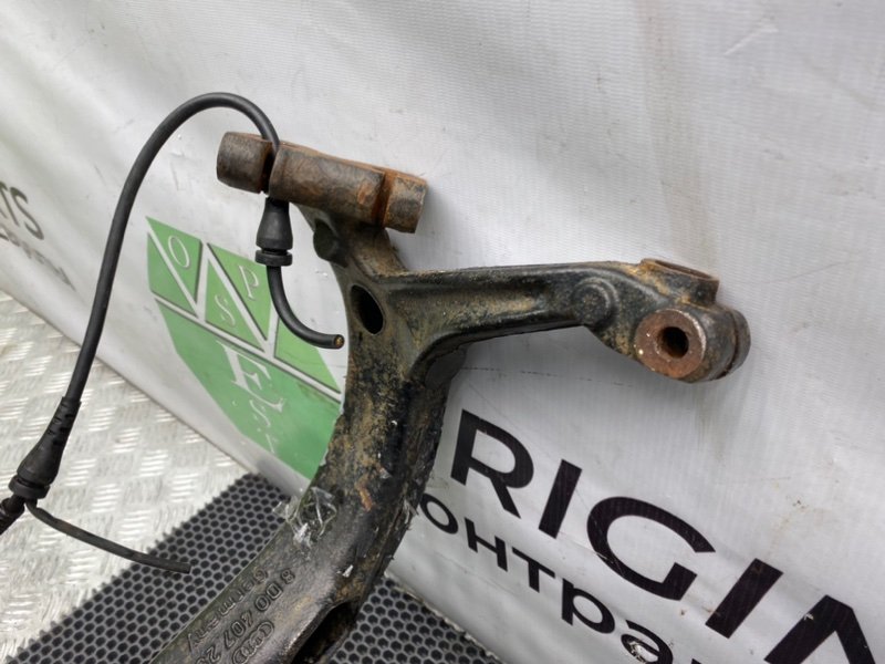 Поворотный кулак, 3900 рублей, Калининград