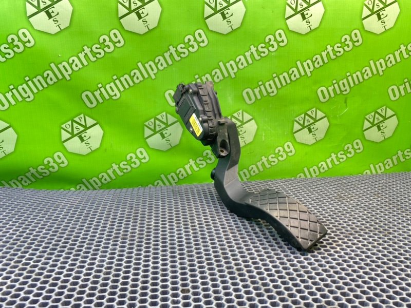 Педаль газа, 1900 рублей, Калининград