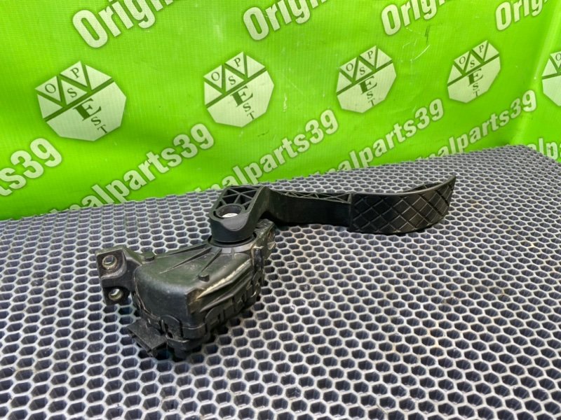 Педаль газа, 1900 рублей, Калининград