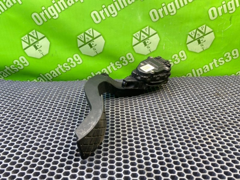 Педаль газа, 1900 рублей, Калининград