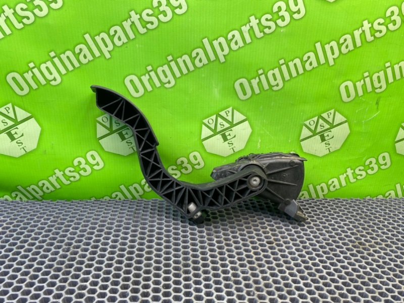 Педаль газа, 1900 рублей, Калининград