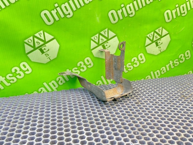 Кронштейн, 1600 рублей, Калининград