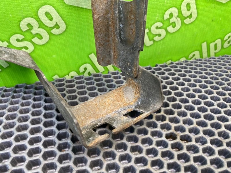 Кронштейн, 1600 рублей, Калининград