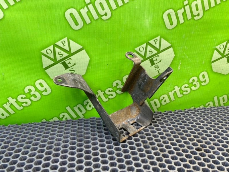 Кронштейн, 1600 рублей, Калининград