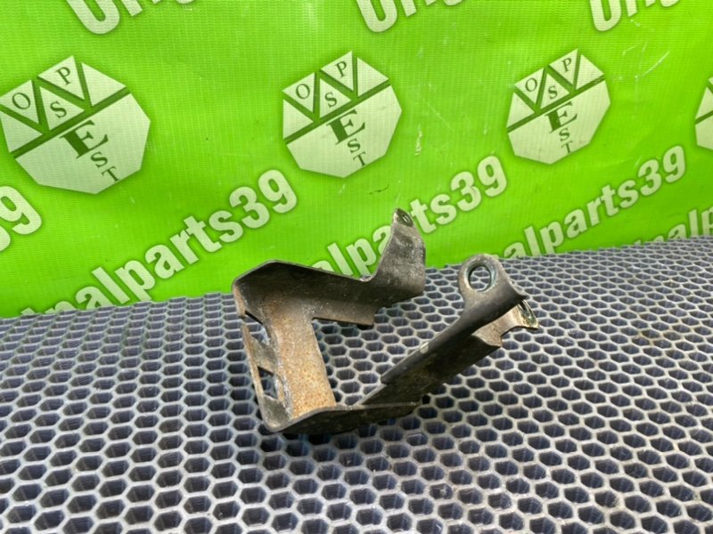 Кронштейн, 1600 рублей, Калининград