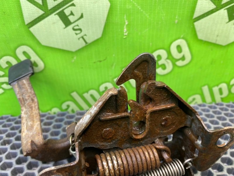 Замок капота, 1000 рублей, Калининград