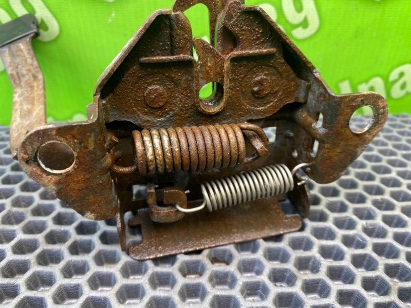 Замок капота, 1000 рублей, Калининград