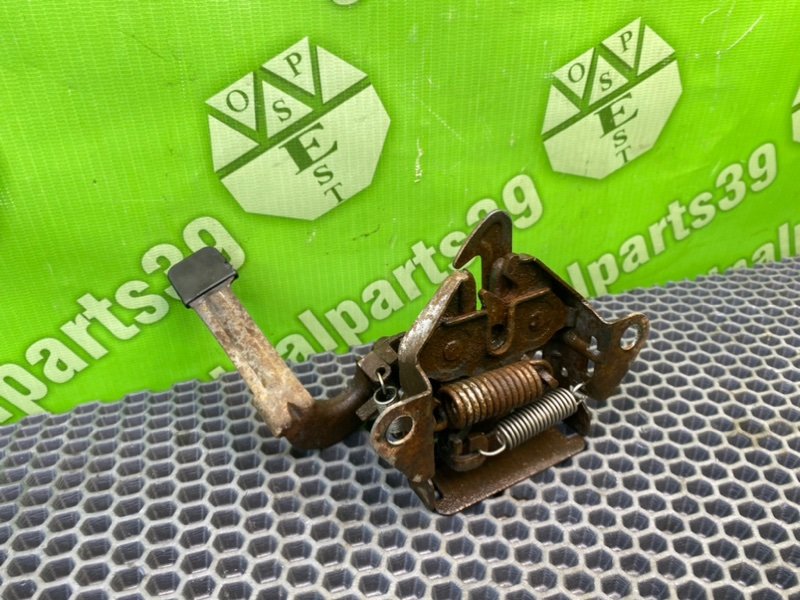 Замок капота, 1000 рублей, Калининград