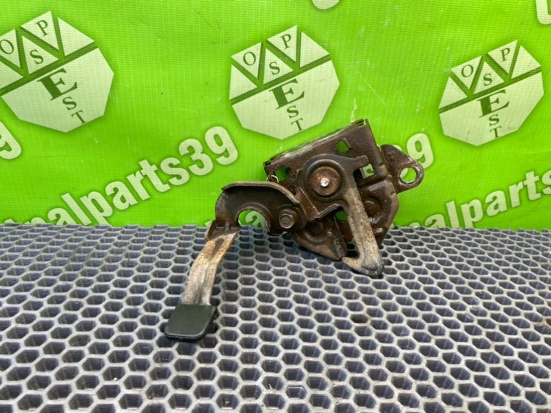 Замок капота, 1000 рублей, Калининград