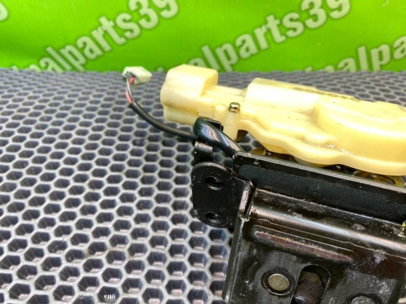 Замок крышки багажника, 3400 рублей, Калининград