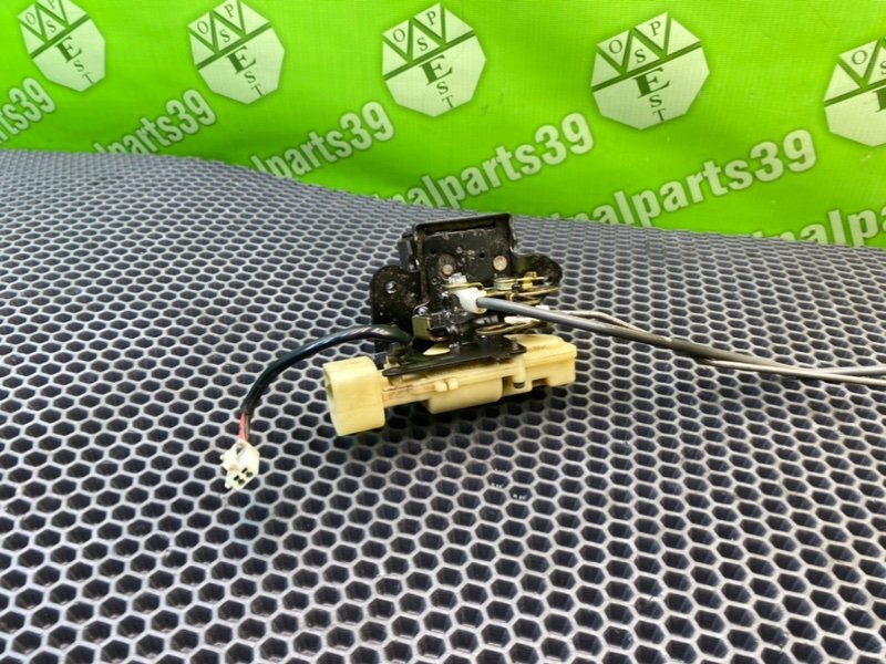 Замок крышки багажника, 3400 рублей, Калининград