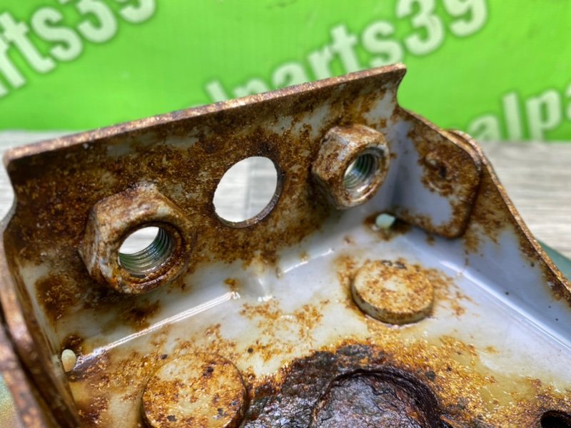 Кронштейн бампера, 700 рублей, Калининград