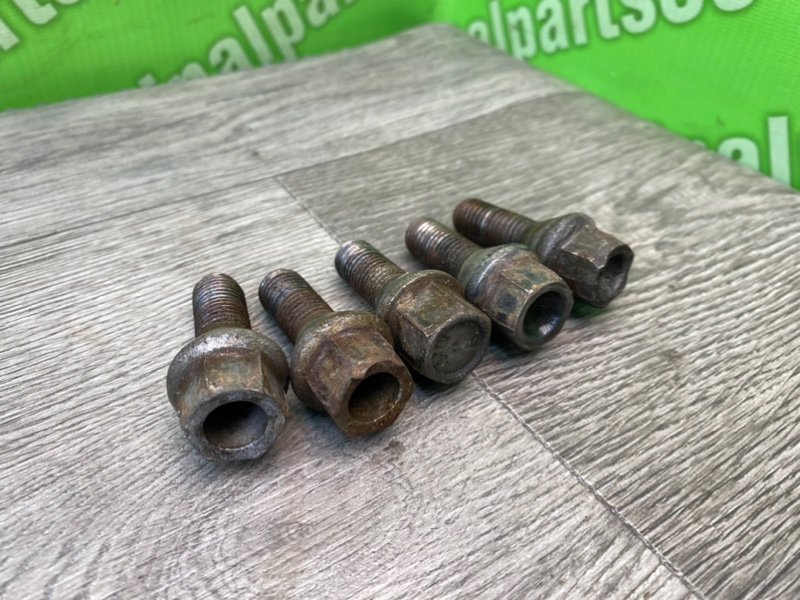 Колесные болты, 1700 рублей, Тверь