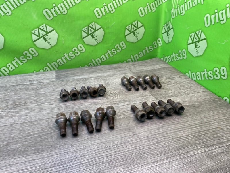 Колесные болты, 1700 рублей, Тверь