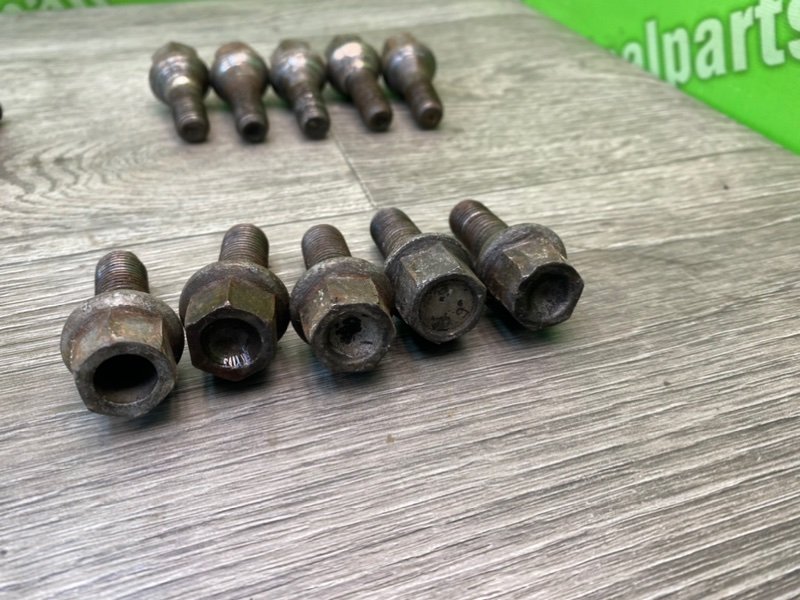 Колесные болты, 1700 рублей, Тверь