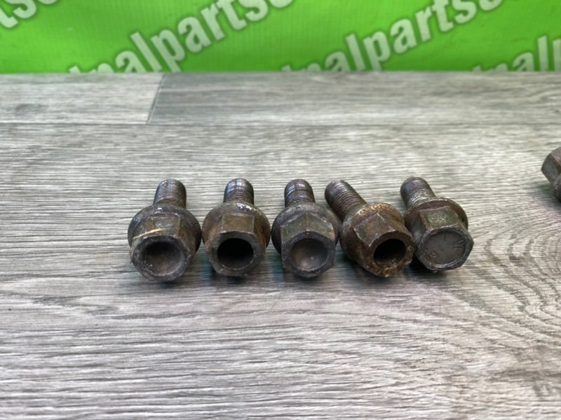 Колесные болты, 1700 рублей, Тверь