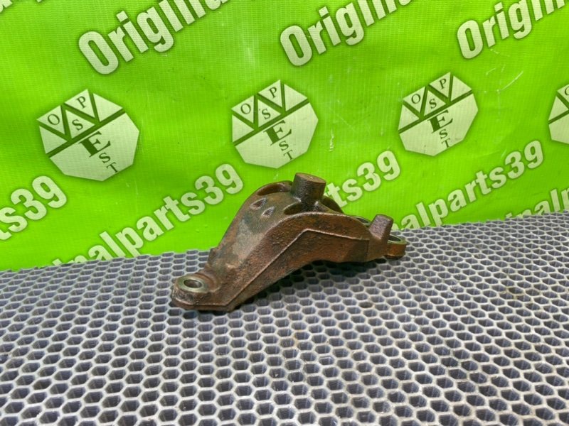 Кронштейн двигателя, 1000 рублей, Калининград