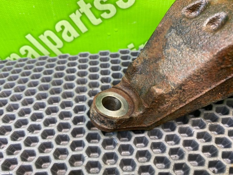 Кронштейн двигателя, 1000 рублей, Калининград