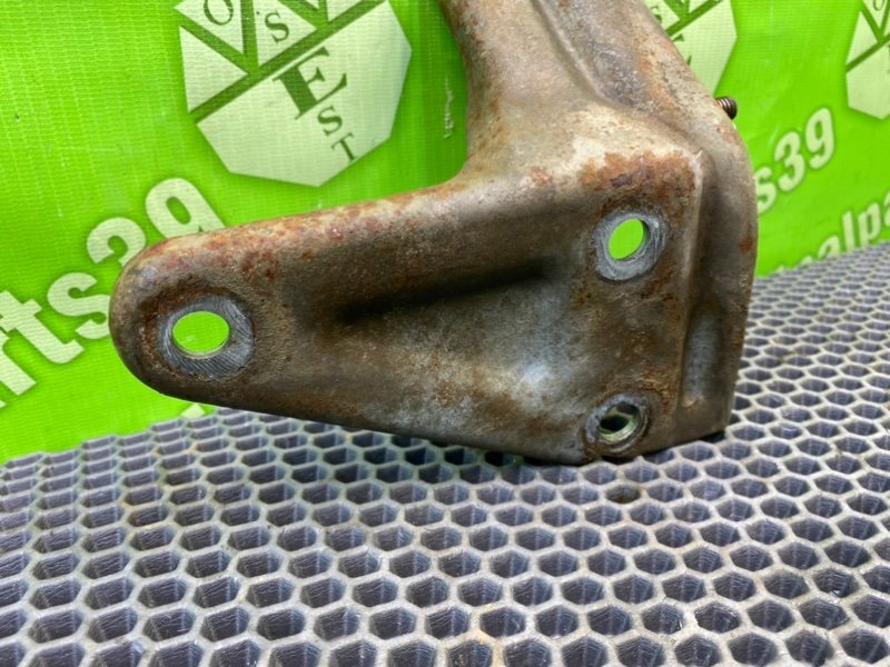 Кронштейн, 3400 рублей, Калининград