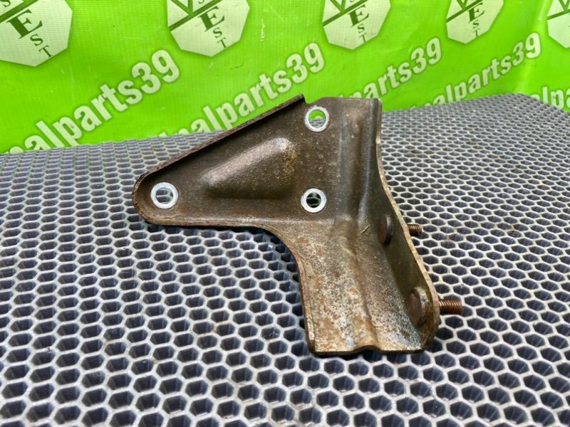 Кронштейн, 3400 рублей, Калининград