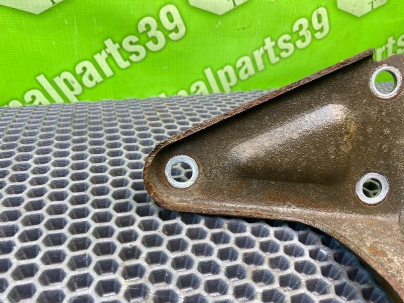 Кронштейн, 3400 рублей, Калининград