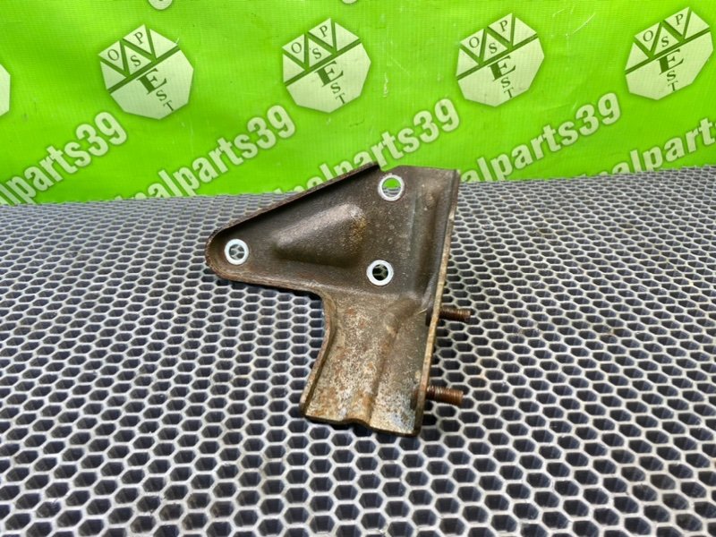 Кронштейн, 3400 рублей, Калининград