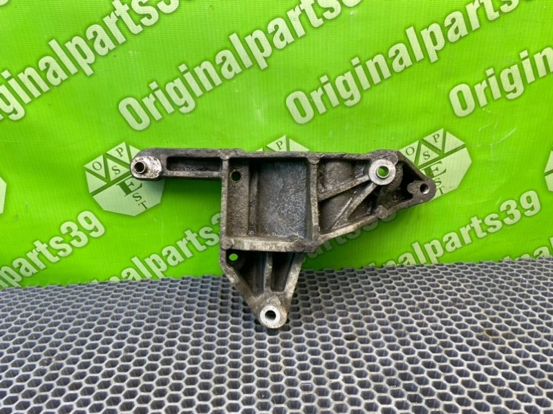 Кронштейн компрессора кондиционера, 700 рублей, Калининград